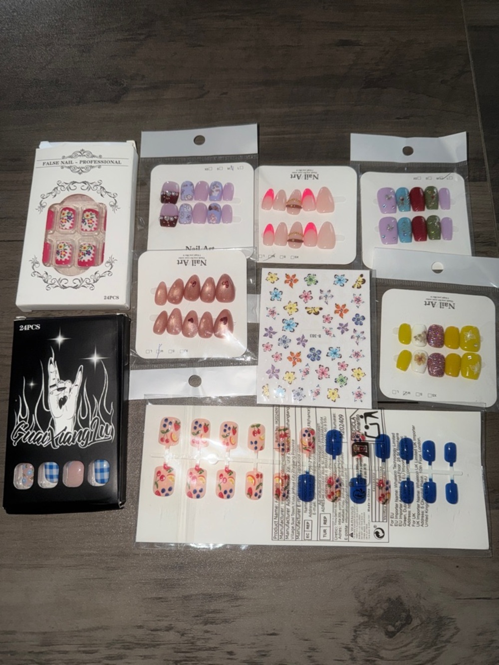 Assorted Press-On Nail Sets - Floral, Glitter & Solid Styles